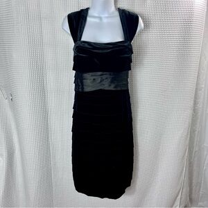Ladies Elegant Black Velvet Dress size large (Unbranded)